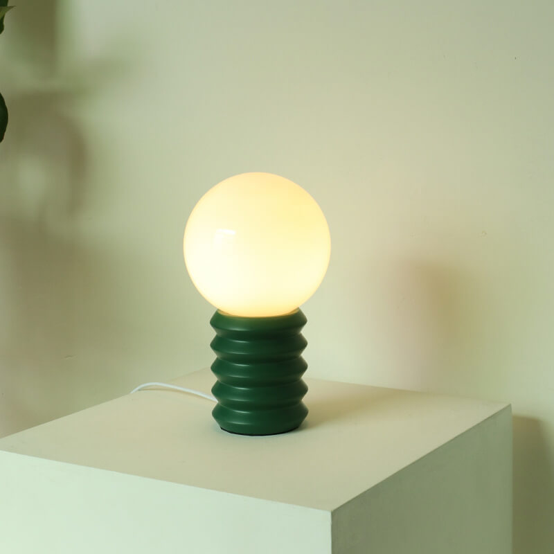 Vintage Orange Bordslampa i Glas – Retro Belysning med Tidlös Stil – Perfekt för Sovrum, Vardagsrum & Arbetsrum