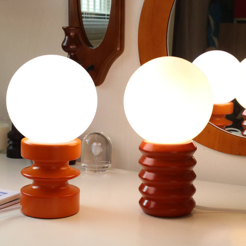 Vintage Orange Bordslampa i Glas – Retro Belysning med Tidlös Stil – Perfekt för Sovrum, Vardagsrum & Arbetsrum