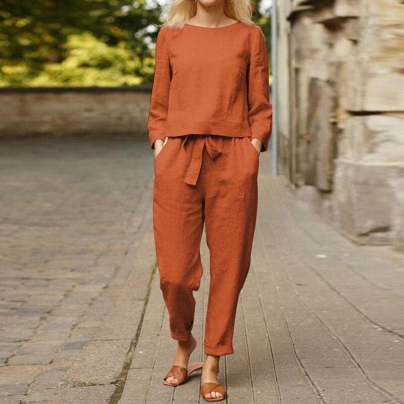 Tvådelad linnelook set för dam – beige sommarset med långärmad topp och byxa