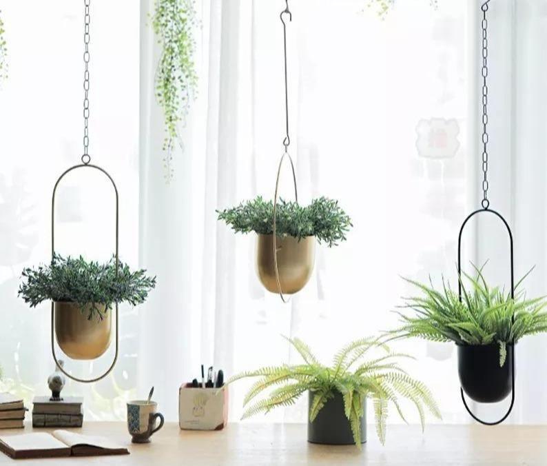 Halo Metal Hanging Planter – Elegant Hängande Kruka i Guld för Inomhus & Utomhusbruk