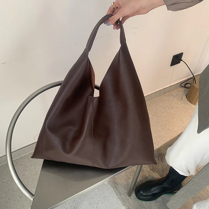 Lyxig Tote Bag i Mjukt Läder – Rymlig Axelväska med Innerfack & Dragkedja | Vardag & Resor