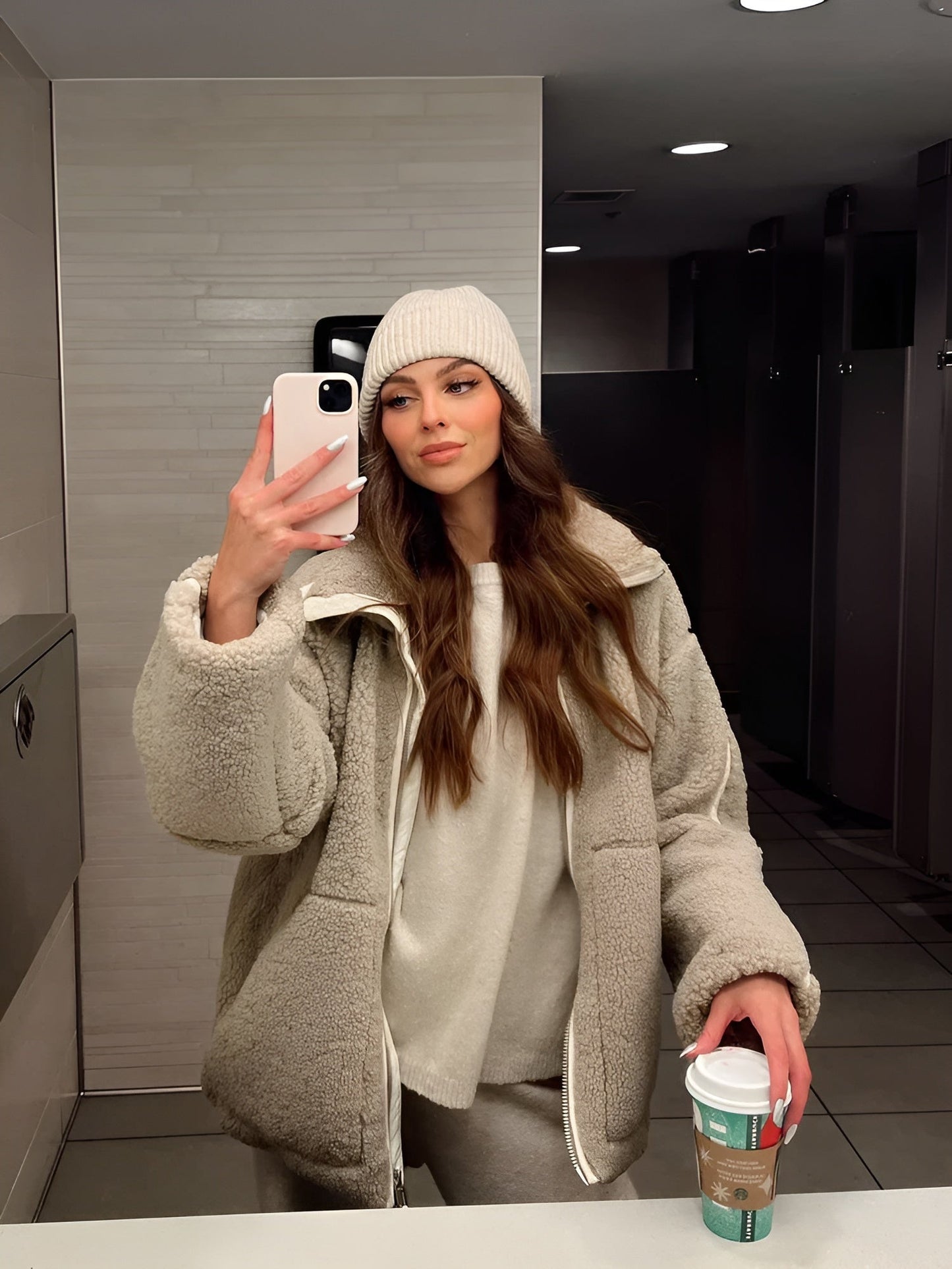 Oversized teddyjacka med dragkedja – Varm och trendig fleece i crèmevit nyans