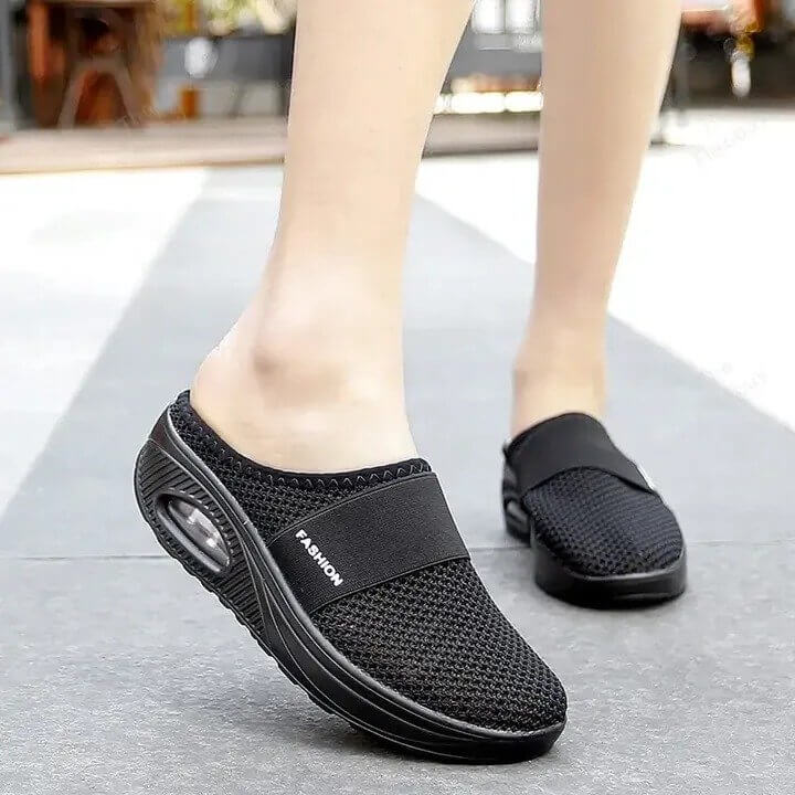 Andningsbara slip-on sneakers för damer – Grå mesh tofflor med luftkudde och halkfri sula