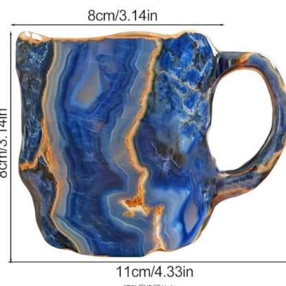 Kaffekoppar i mineralkristall