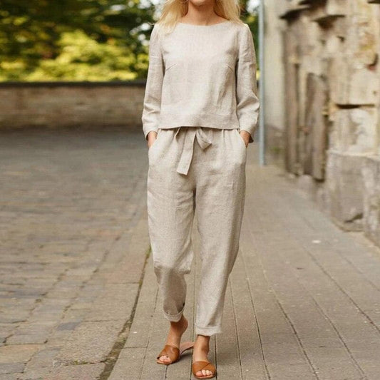 Tvådelad linnelook set för dam – beige sommarset med långärmad topp och byxa