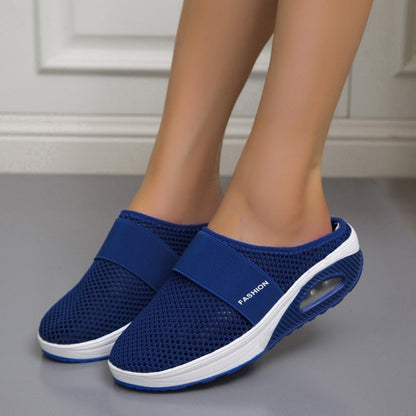 Andningsbara slip-on sneakers för damer – Grå mesh tofflor med luftkudde och halkfri sula