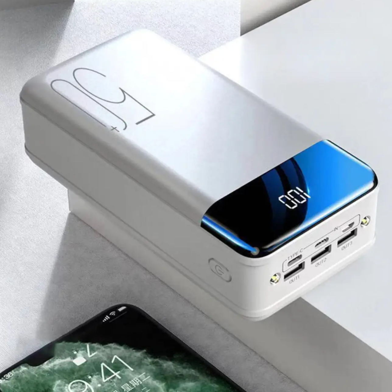 100000mAh Powerbank med Supersnabb Laddning – Perfekt för Resor, Camping och Nödsituationer