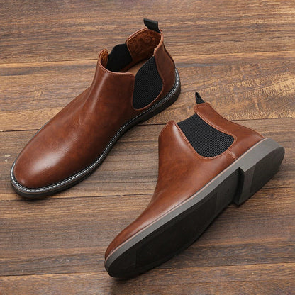 Herr Chelsea boots i brunt konstläder – klassiska elastiska ankelkängor för alla säsonger