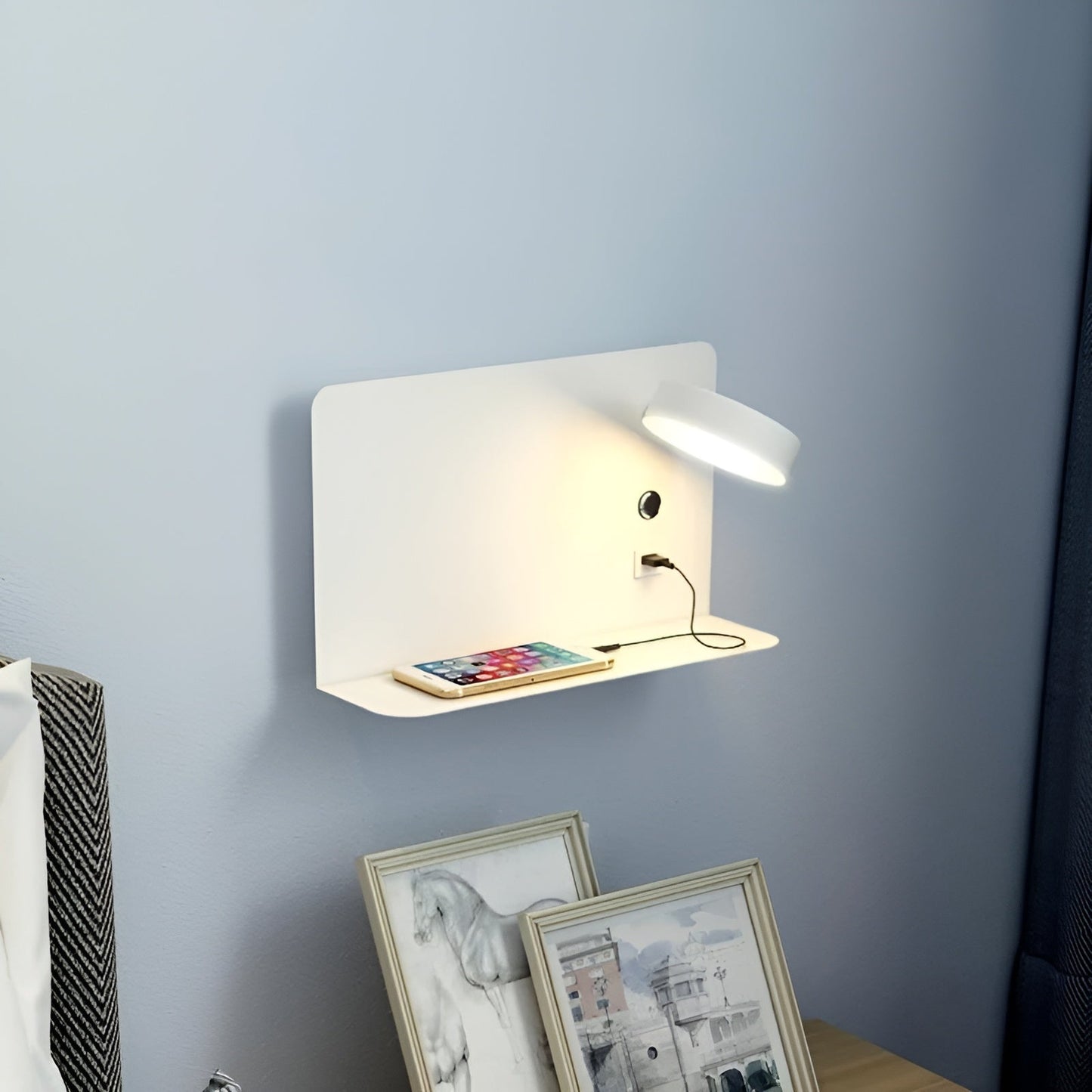 LumiCharge Vägglampa med USB-port – LED-lampa i Aluminium med Justerbar Färgtemperatur för Sovrum & Kontor
